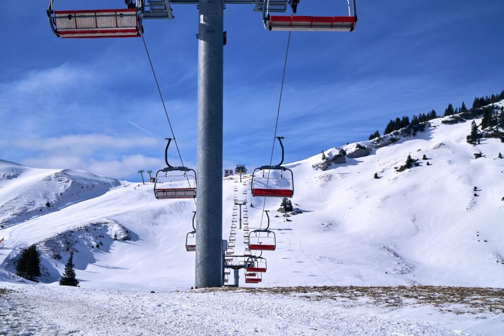 chairlift, ski lift, lift, ski area, to ski, nature, mountains, snow, winter, landscape, to travel, vacations-6902181.jpg