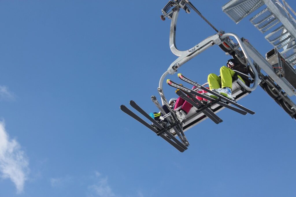 switzerland, nature, ski, ride, winter, winter sports, sports, mountains, to ski, swiss alps, sunny, cold, ski lift, snowsuit-1751160.jpg